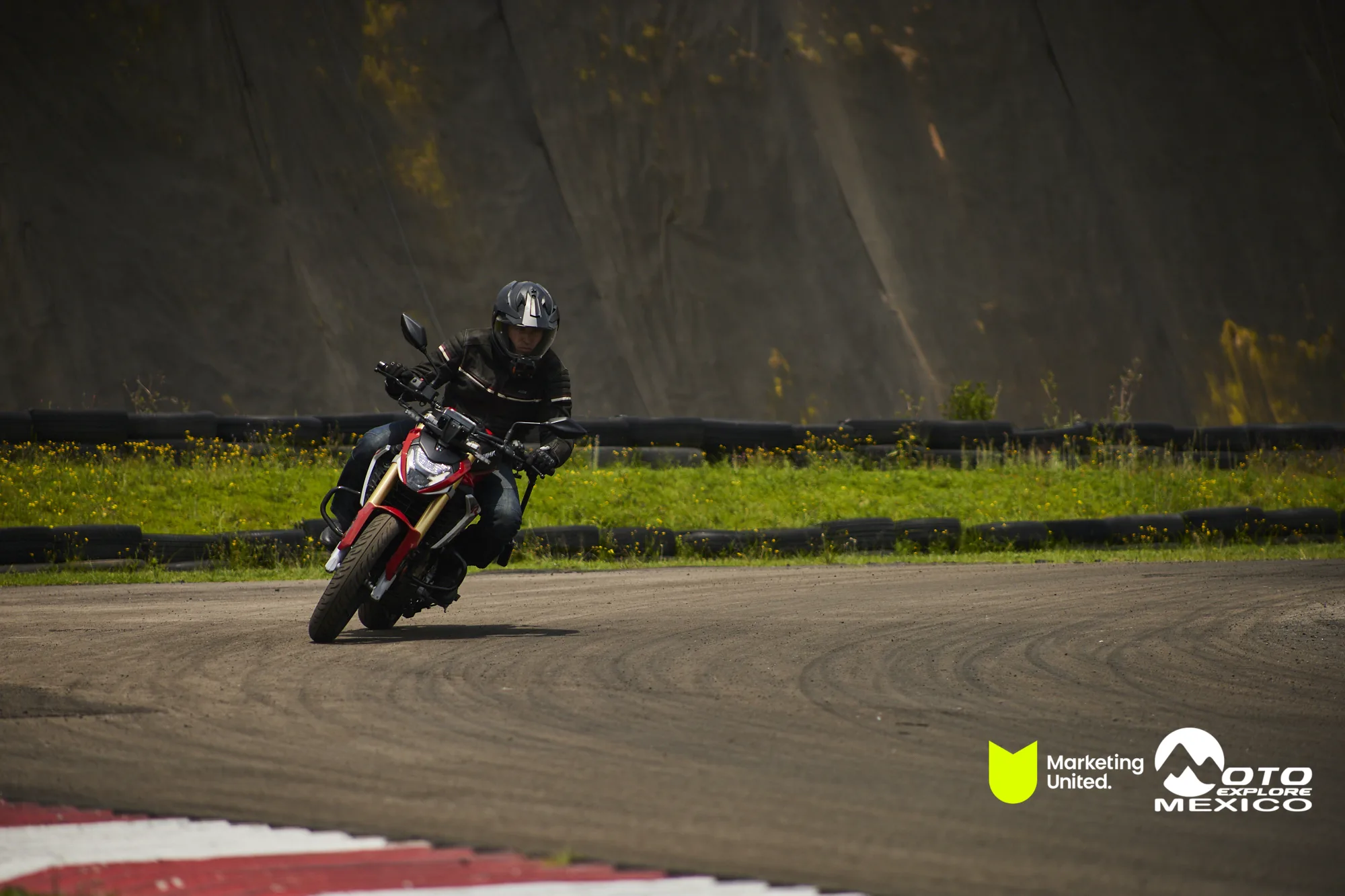HUNK TRACKDAY 358